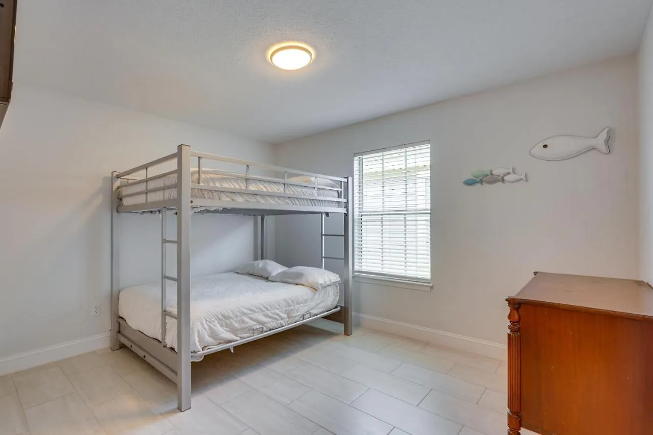 Holiday home Pcb Vacation Home With Pool Access, 1 Mi To Beach! Panama City Beach
